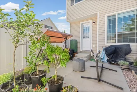 Exterior - 704 N 220 E, Salem, UT 84653 photo 4 of 8