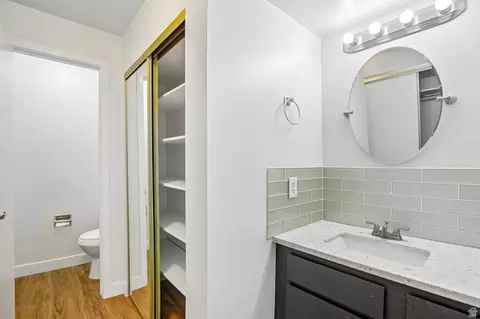 Bath - 34 W Lester Ave #E-23, Salt Lake City, UT 84107 photo 2 of 2