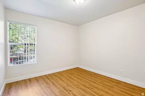 Bedroom - 34 W Lester Ave #E-23, Salt Lake City, UT 84107 photo 4 of 4