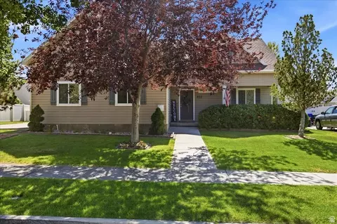 303 Durocher Ln, Tooele, UT 84074