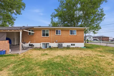 Exterior - 442 E 2050 N, North Ogden, UT 84414 photo 1 of 5