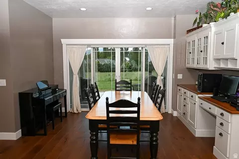 Dining - 261 E 600 S, Mendon, UT 84325 photo 1 of 1