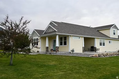 Exterior - 261 E 600 S, Mendon, UT 84325 photo 2 of 18