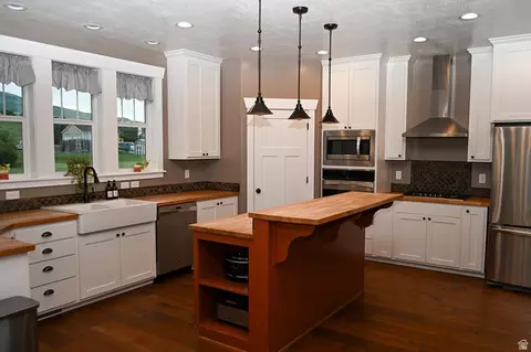 Kitchen - 261 E 600 S, Mendon, UT 84325 photo 1 of 2
