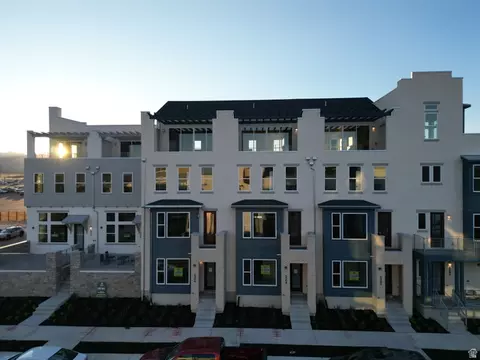 5302 W Center Field Dr S #139, South Jordan, UT 84009