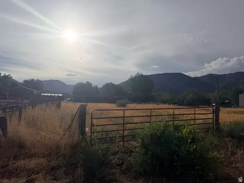 375 300 E #2, Levan, UT 84639 photo 7
