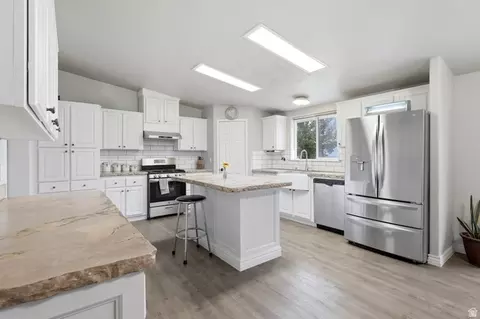 Kitchen - 20150 N 770 E, Moroni, UT 84646 photo 1 of 4