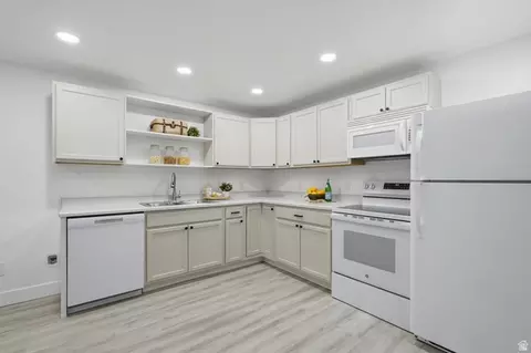 Kitchen - 472 E 1930 N, Orem, UT 84097 photo 5 of 6