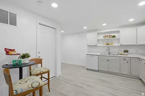 Kitchen - 472 E 1930 N, Orem, UT 84097 photo 6 of 6