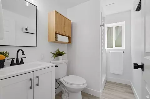 Bath - 472 E 1930 N, Orem, UT 84097 photo 6 of 6
