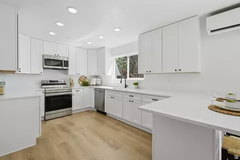 Kitchen - 472 E 1930 N, Orem, UT 84097 photo 1 of 6