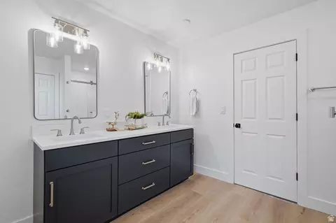 Bath - 472 E 1930 N, Orem, UT 84097 photo 3 of 6