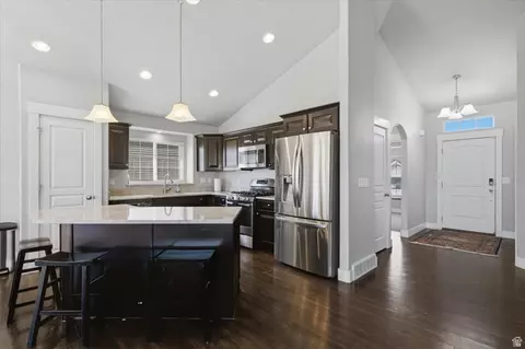 Entry Way - 3531 W Cranefield Rd, Clinton, UT 84015 photo 2 of 3