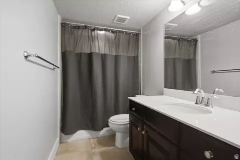 Bath - 3531 W Cranefield Rd, Clinton, UT 84015 photo 4 of 4
