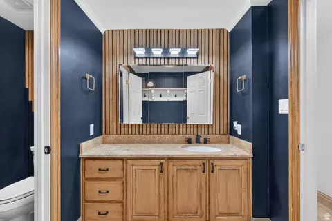 Bath - 158 E 1950 S, Orem, UT 84058 photo 9 of 11