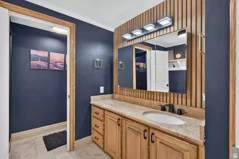 Bath - 158 E 1950 S, Orem, UT 84058 photo 8 of 11