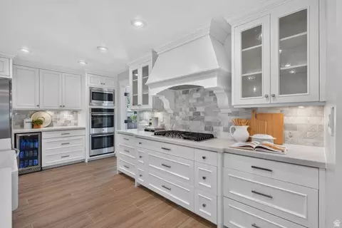 Kitchen - 158 E 1950 S, Orem, UT 84058 photo 8 of 11