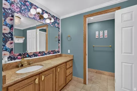 Bath - 158 E 1950 S, Orem, UT 84058 photo 11 of 11