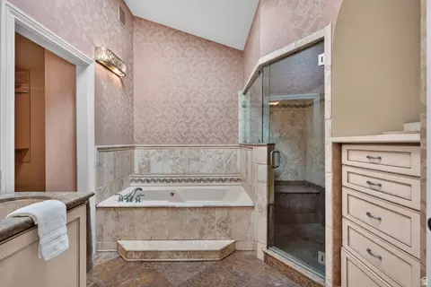 Bath - 158 E 1950 S, Orem, UT 84058 photo 3 of 11