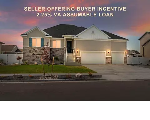3411 W Blue Crane Dr, Clinton, UT 84015