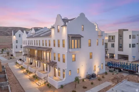 720 W Vista Sur Ln #16, Saint George, UT 84790