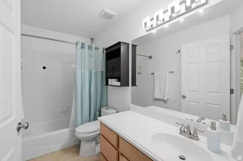 Bath - 371 E 760 N, Orem, UT 84097 photo 1 of 3