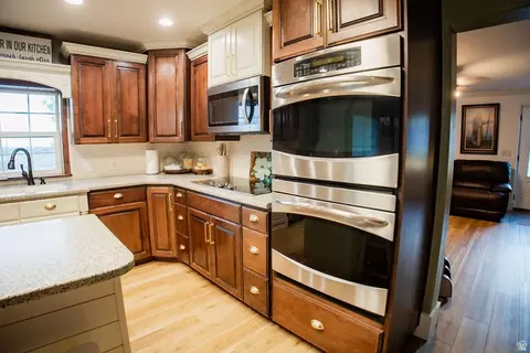 Kitchen - 9704 N 8500 E, Tridell, UT 84076 photo 10 of 13