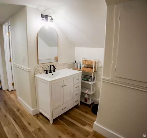Bath - 9704 N 8500 E, Tridell, UT 84076 photo 8 of 11