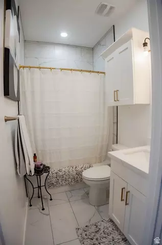 Bath - 9704 N 8500 E, Tridell, UT 84076 photo 1 of 11