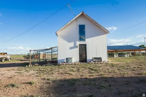Exterior - 9704 N 8500 E, Tridell, UT 84076 photo 21 of 28