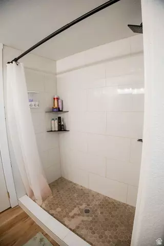 Bath - 9704 N 8500 E, Tridell, UT 84076 photo 10 of 11