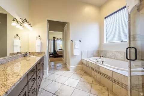 Bath - 1776 S Temple Ct E, Bountiful, UT 84010 photo 2 of 4