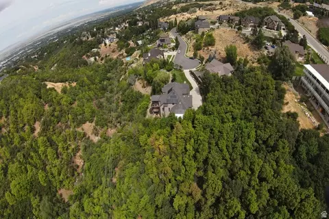 View/Area - 1776 S Temple Ct E, Bountiful, UT 84010 photo 19 of 19
