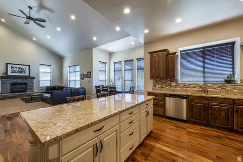 Kitchen - 1776 S Temple Ct E, Bountiful, UT 84010 photo 1 of 3