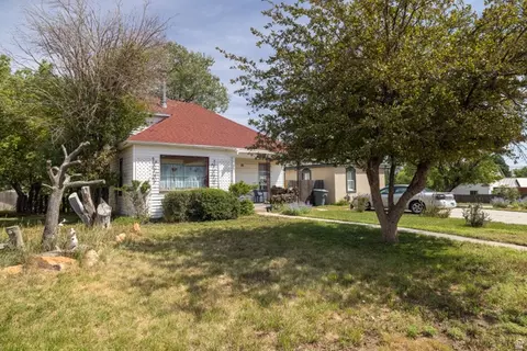 97 E 100 S, Monticello, UT 84535