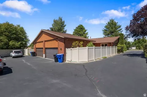 Exterior - 2424 E 4430 S, Holladay, UT 84124 photo 5 of 5