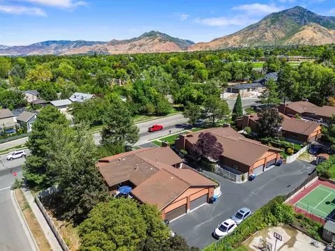 View/Area - 2424 E 4430 S, Holladay, UT 84124 photo 8 of 8