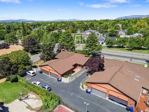 View/Area - 2424 E 4430 S, Holladay, UT 84124 photo 6 of 8