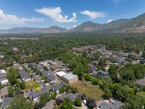 1880 E 5600 S, Holladay, UT 84121 photo 40