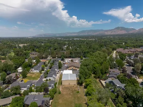 1880 E 5600 S, Holladay, UT 84121 photo 17