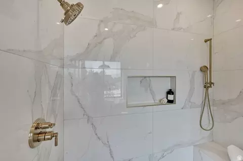 Bath - 571 S 840 W, Orem, UT 84057 photo 2 of 5