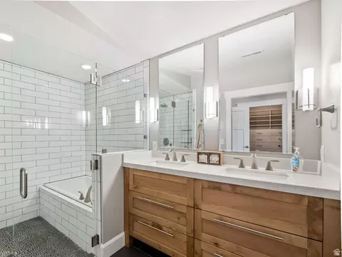 Bath - 19 E 1500 S, Bountiful, UT 84010 photo 1 of 3