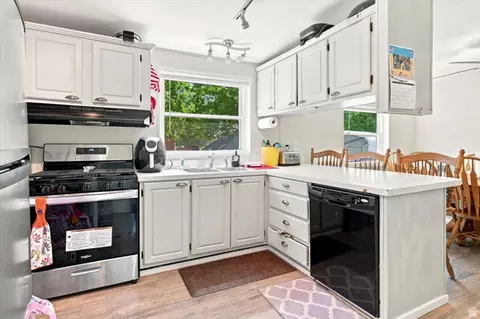 Kitchen - 50 E 1500 Pl S, Logan, UT 84321 photo 1 of 2