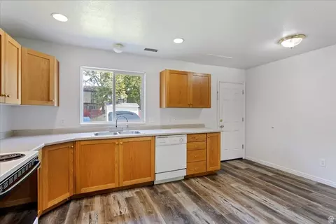 Kitchen - 168 E Southwell St, Ogden, UT 84404 photo 3 of 4
