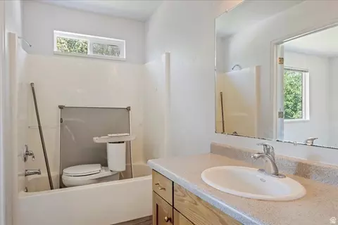 Bath - 168 E Southwell St, Ogden, UT 84404 photo 2 of 2