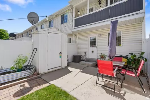 Exterior - 732 N 200 E, Springville, UT 84663 photo 5 of 7