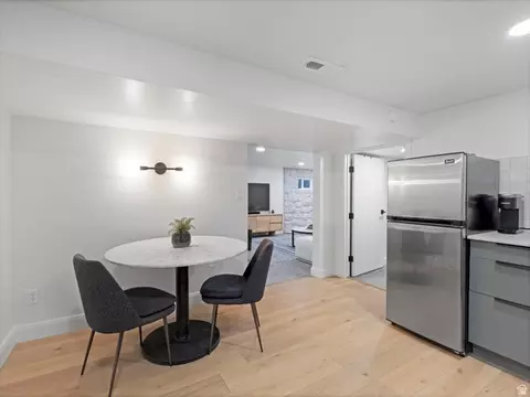 Dining - 1550 E Treeview Dr S, Millcreek, UT 84124 photo 3 of 3