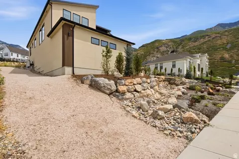 Exterior - 1445 E Rodeo Dr, Alpine, UT 84004 photo 7 of 18