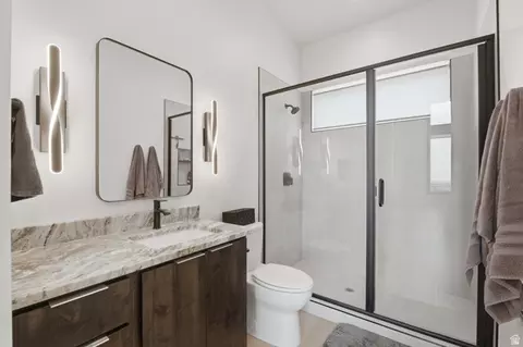 Bath - 1445 E Rodeo Dr, Alpine, UT 84004 photo 1 of 6
