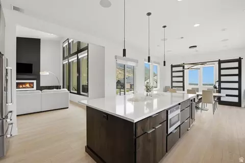 Kitchen - 1445 E Rodeo Dr, Alpine, UT 84004 photo 4 of 5